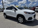 Certified 2022 Chevrolet Trax LT w/ LT Convenience Package image 2