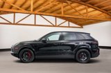 Used 2021 Porsche Cayenne image 2