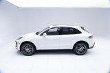 Certified 2022 Porsche Macan image 2