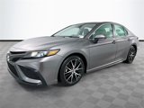 Certified 2022 Toyota Camry SE image 3