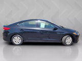 Used 2017 Hyundai Elantra SE image 3