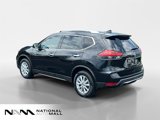 Used 2018 Nissan Rogue SV image 3