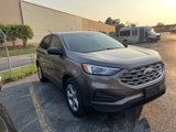 Used 2019 Ford Edge SE image 3