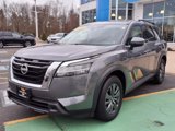 Used 2022 Nissan Pathfinder SV image 3