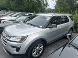 Used 2018 Ford Explorer XLT w/ Equipment Group 202A image 4