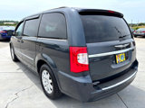 Used 2014 Chrysler Town & Country Touring image 6