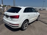 Used 2016 Audi Q3 2.0T Prestige w/ Prestige Package image 3