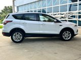 Used 2017 Ford Escape SE image 4