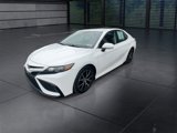 Used 2022 Toyota Camry SE image 4