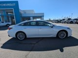 Used 2019 Toyota Avalon Limited image 3