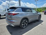 Used 2023 Mitsubishi Outlander SEL image 3