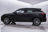 Used 2018 Porsche Cayenne Platinum Edition image 2