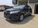Used 2021 Nissan Kicks S image 3