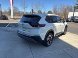 Used 2022 Nissan Rogue SV image 3
