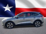 Used 2022 Ford Escape SE image 2