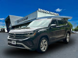 Used 2022 Volkswagen Atlas SE w/ Panoramic Sunroof Package image 2