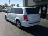 Used 2019 Dodge Grand Caravan SXT image 3