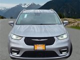 Used 2021 Chrysler Pacifica Touring-L image 2