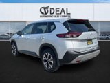 Used 2022 Nissan Rogue SV image 3