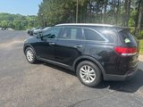 Used 2017 Kia Sorento LX image 4