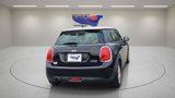 Used 2018 MINI Cooper 2-Door Hardtop image 4