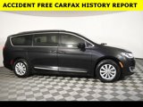 Used 2019 Chrysler Pacifica Touring-L image 5