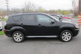 Used 2011 Mitsubishi Outlander SE image 3