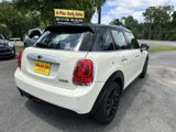 Used 2015 MINI Cooper 4-Door Hardtop image 4