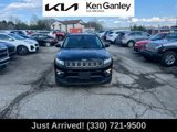 Used 2018 Jeep Compass Latitude image 2