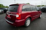 Used 2015 Chrysler Town & Country Touring image 4