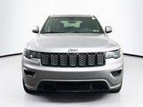 Used 2018 Jeep Grand Cherokee Altitude image 2