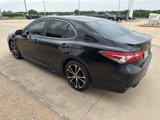 Used 2018 Toyota Camry SE image 5
