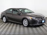 Used 2018 Toyota Camry XLE image 2