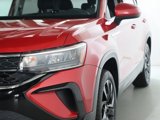 Used 2023 Volkswagen Taos SE w/ Panoramic Sunroof Package image 4