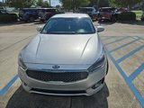 Used 2018 Kia Cadenza Premium image 2