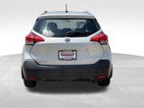 Used 2019 Nissan Kicks S image 4
