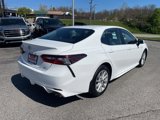 Used 2022 Toyota Camry SE image 6