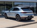 Certified 2020 Porsche Macan image 3