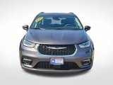 Used 2022 Chrysler Pacifica Touring-L image 5