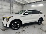 Used 2024 Kia Sorento S image 2