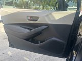 Used 2022 Toyota Corolla LE image 3