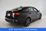 Used 2022 Kia Forte LXS w/ LXS Technology Package image 4