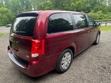 Used 2019 Dodge Grand Caravan SE w/ UConnect Hands-Free Group image 5