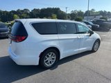 Used 2023 Chrysler Pacifica Touring-L image 2