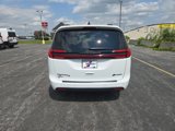 Used 2024 Chrysler Pacifica Premium image 4