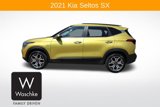 Used 2021 Kia Seltos SX w/ SX Sunroof Package image 4