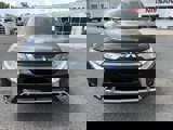Used 2022 Mitsubishi Outlander 4WD Plug-In Hybrid image 2