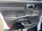 Used 2024 Kia Sorento S image 3