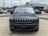Used 2016 Jeep Cherokee Latitude w/ Cold Weather Group image 3