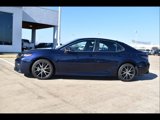Used 2022 Toyota Camry SE image 2